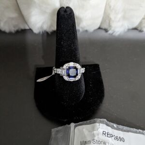 Elegant Silver and Blue Gemstone Ring